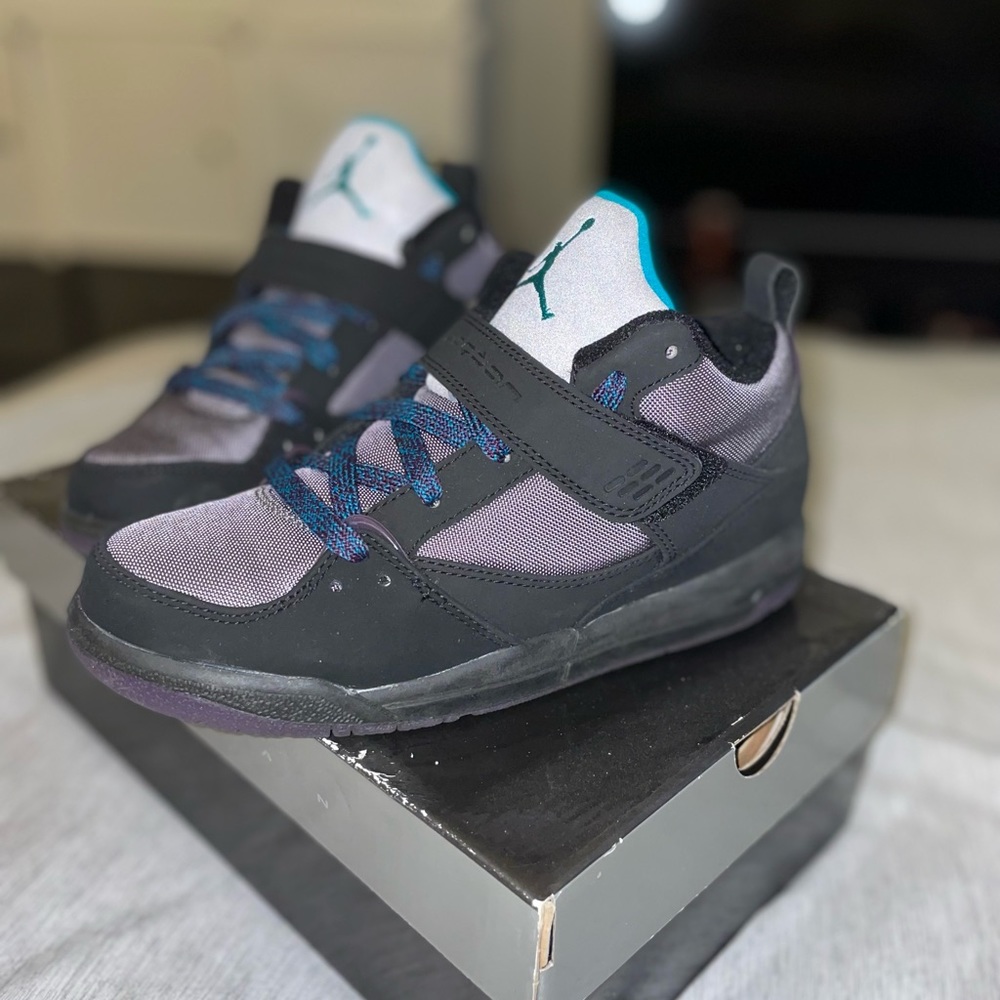 Jordan Flight 45 - Picture 5 of 7